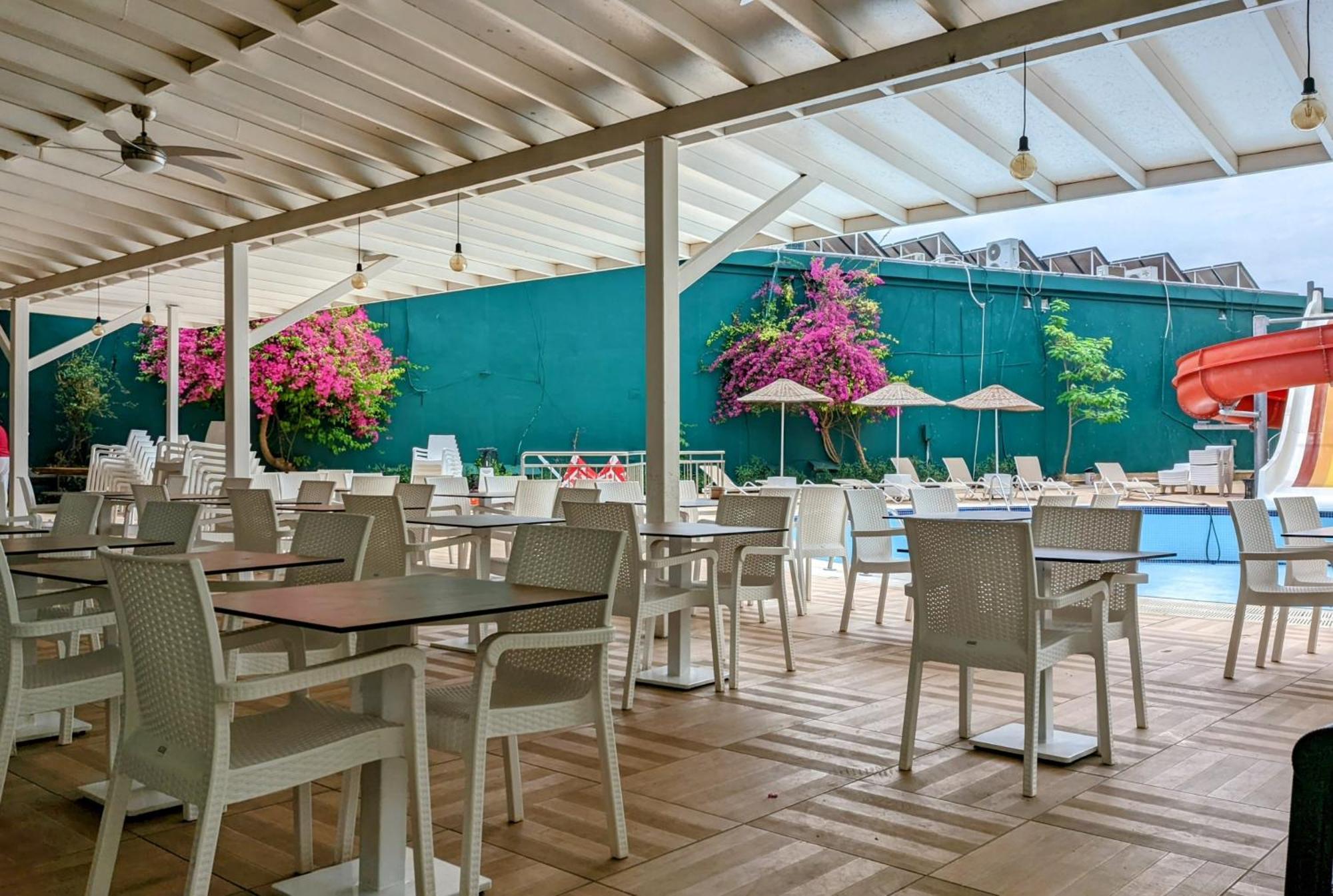 Uk Hotel Kiris Antalya Exteriér fotografie
