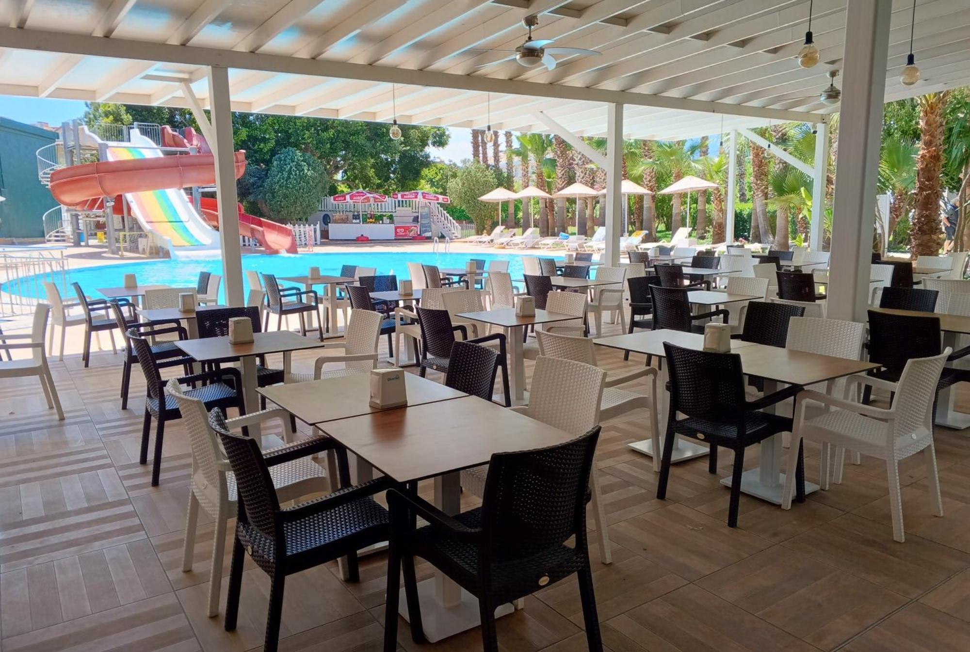 Uk Hotel Kiris Antalya Exteriér fotografie